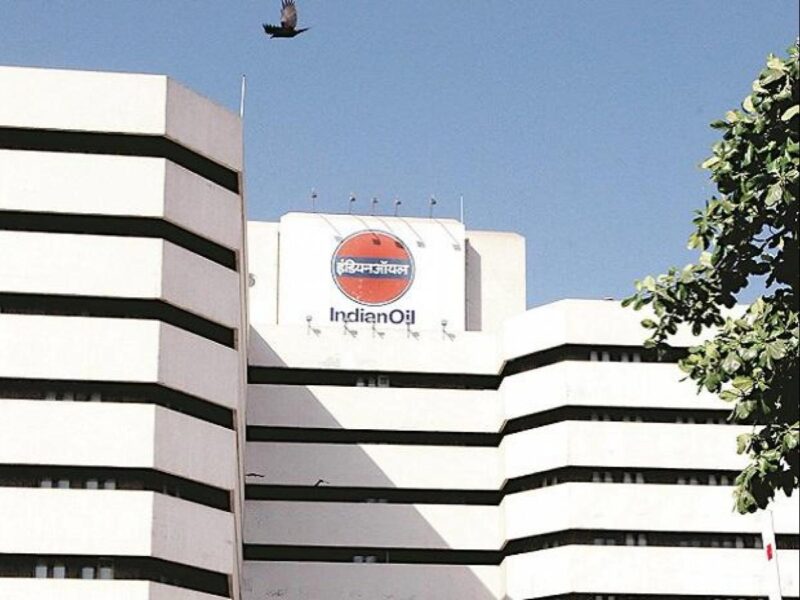 Indian Oil pays Rs 2,424 crore as dividend tranche to government