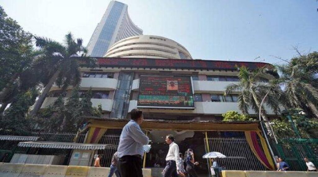 Direct Market: Sensex surged more than 850 points in front of the budget, Nifty Trades above 17,550